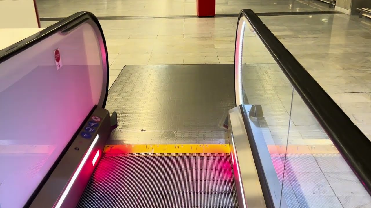 Paris CDG Airport - 6x Escalator ride, 3x Travelator from T2 TGV and RER station to Terminal 2F