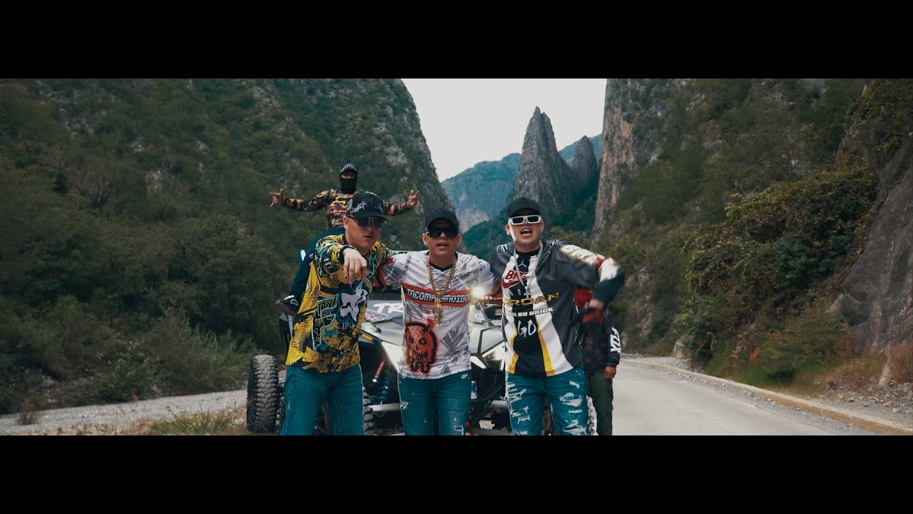 La Cumbia Del Gorila v2  ‪- ‪@8unoLCR‬  x @SossaAlteradoOficial‬