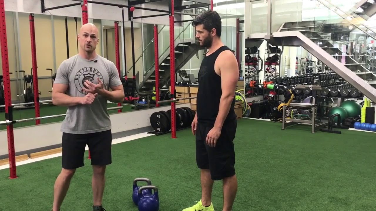 Kettlebell Kings представляет: боковые махи гирей