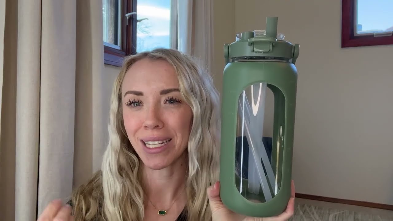 HUGE 64 OUNCE GLASS water bottle WONT USE anything else now