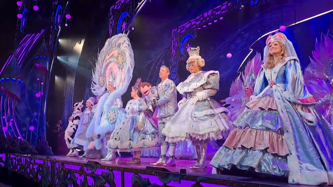 Jack And The Beanstalk London Palladium December 22 Dawn French