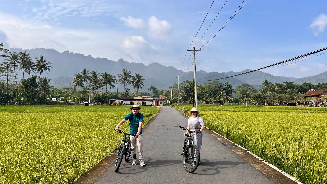 Borobudur cycle tour