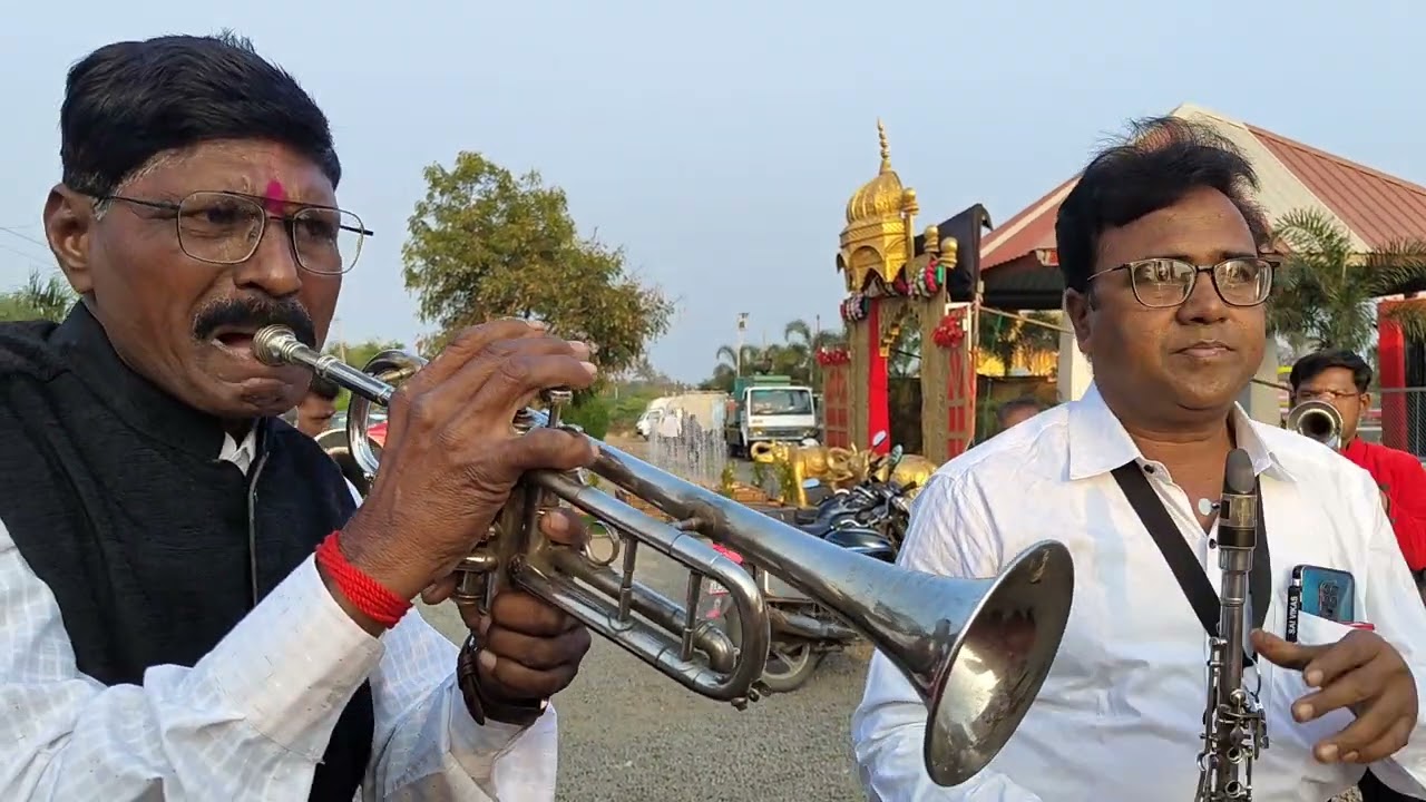 चंद्रमुखी मूव्ही मधील बाई ग साँग सादर करताना अमर ब्रास बँड बारामती  9822777328/8888472536o