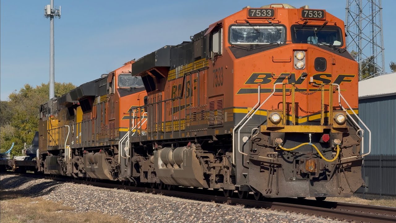 UP Baretables And BNSF Empty Windmills