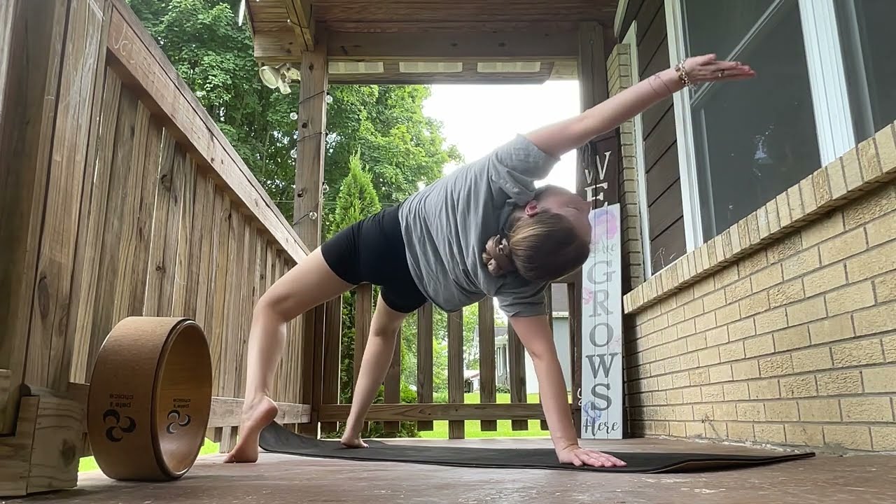 Slow Yoga Flow ✨ Hamstring and Hips Stretch