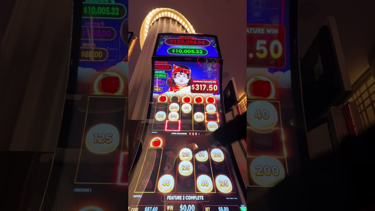 OMG! Activated 2 of the 3 pots in the high limits 🙌🙌🙌