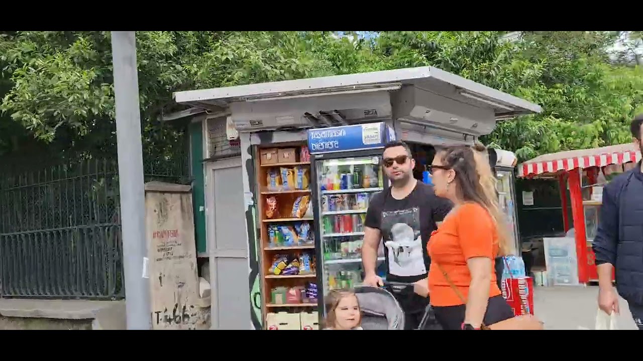 Walking  İstanbul streets of Feneryolu
