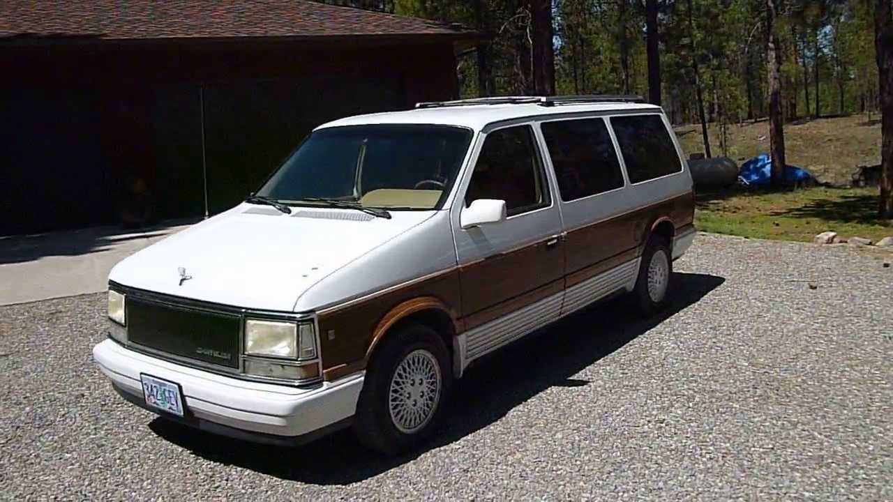 1990 Chrysler Town & Country Mini Van Review