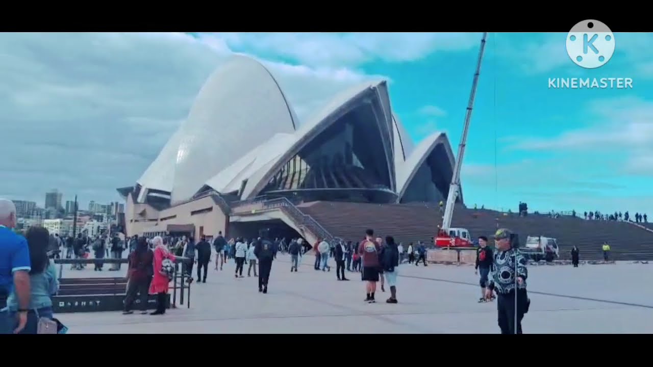 From Sydney port to city