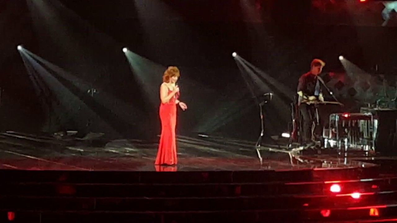 Fancy Reba McIntyre The Colosseum Caesars Palace