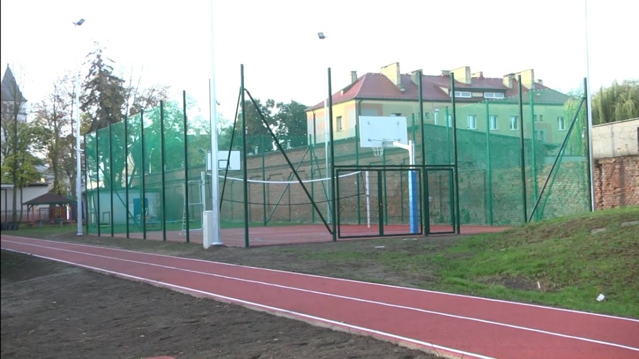 Nowe boisko przy Szkole Podstawowej nr 1 w Sieradzu