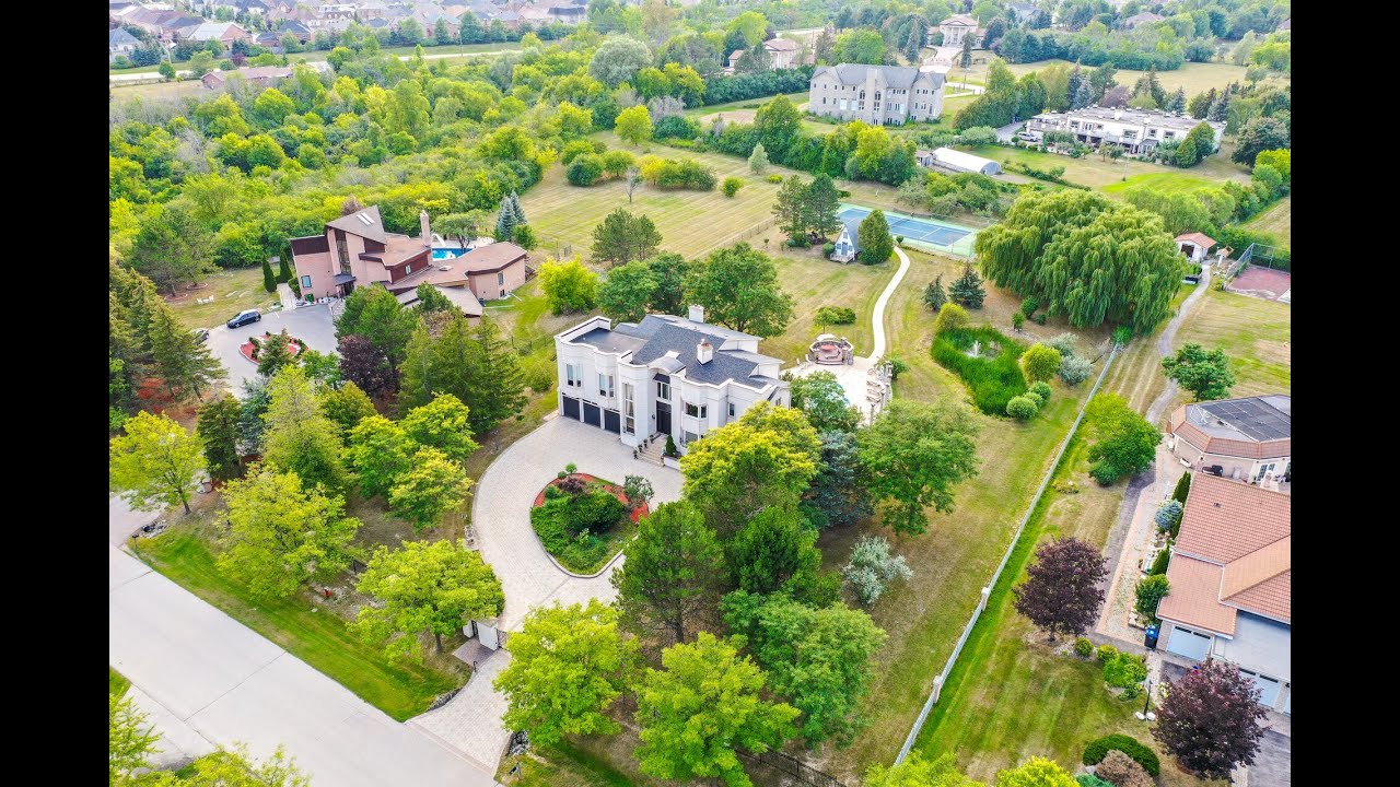 10 Merrydale Court, Brampton Home for Sale - Real Estate Properties for Sale