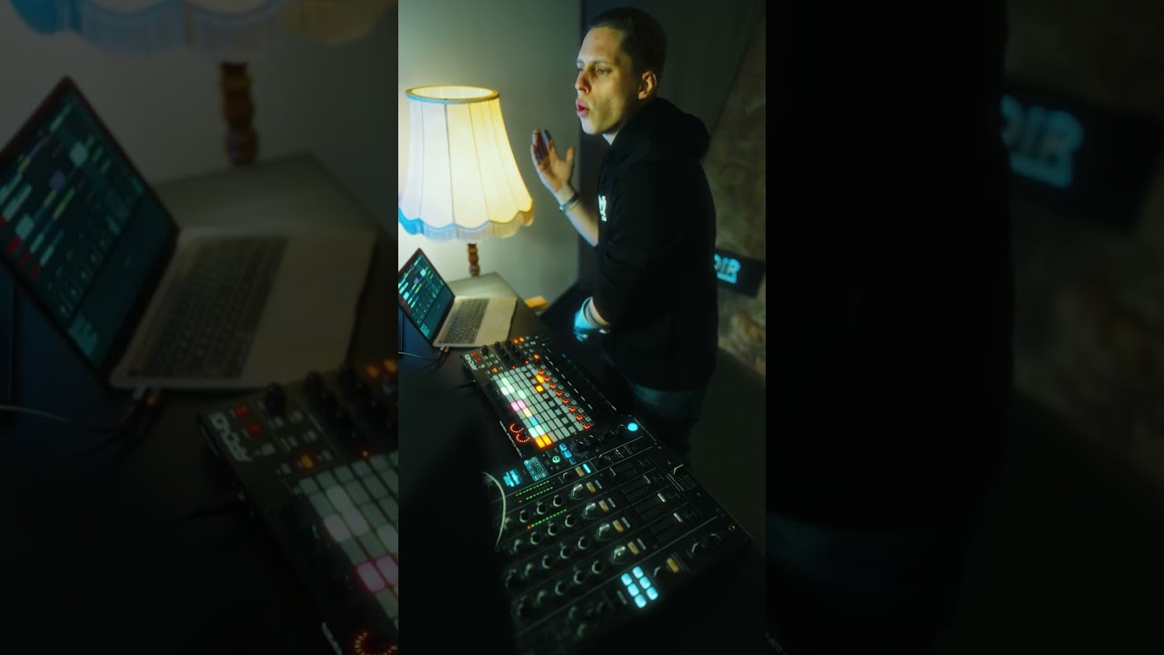 Ophelia Tekkno - Krankengymnastik Part 1 Technoir Live