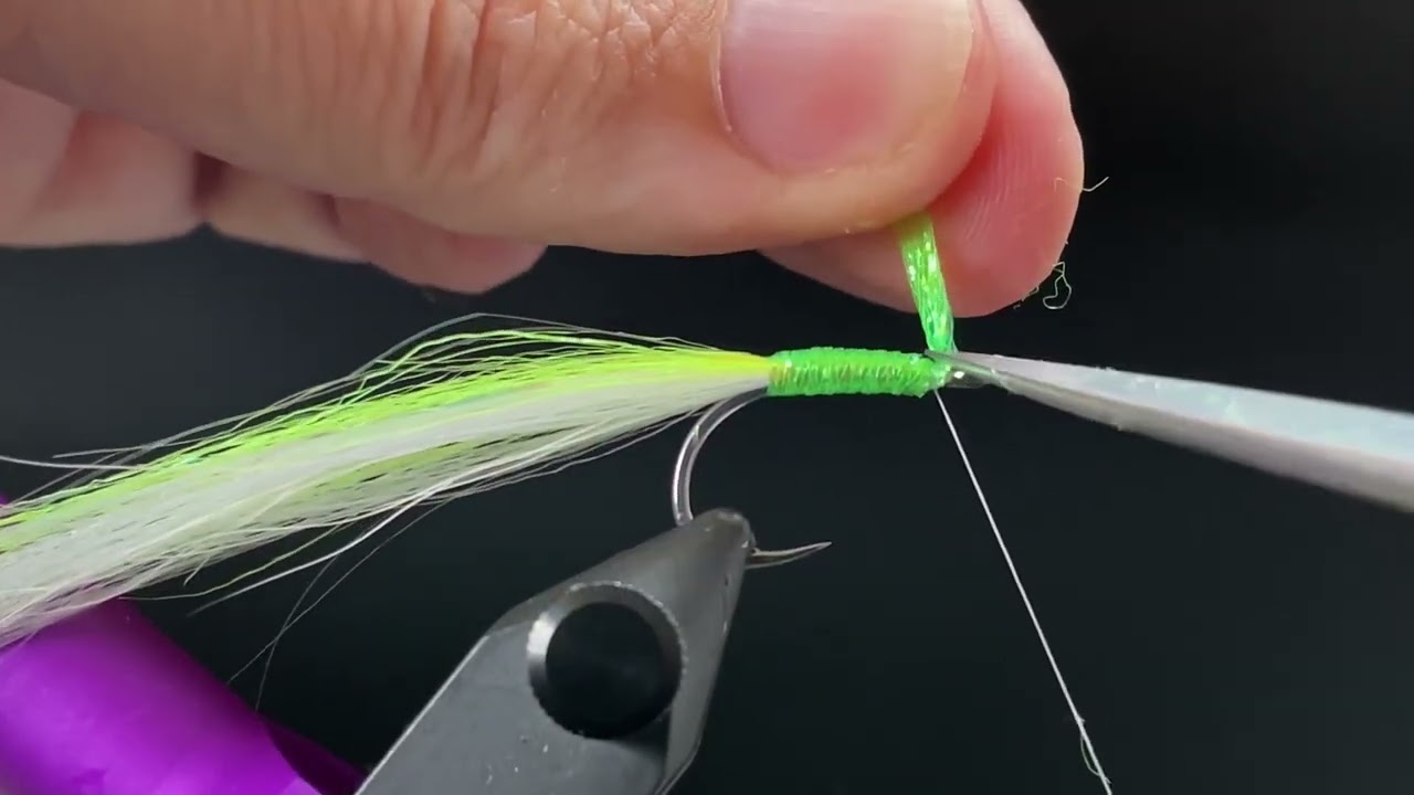 Sandeel Chartreuse - Fly Tying