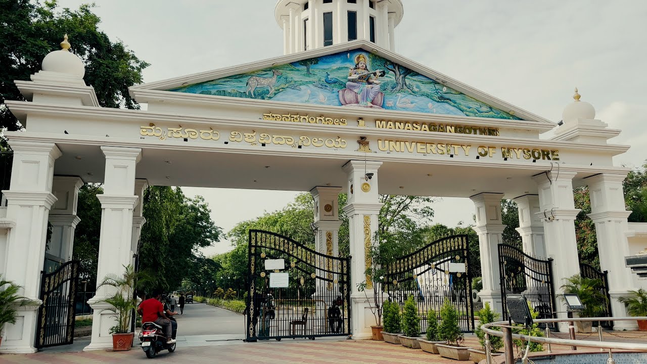 University of Mysore | Exploring the Stunning Campus of Manasagangothri
