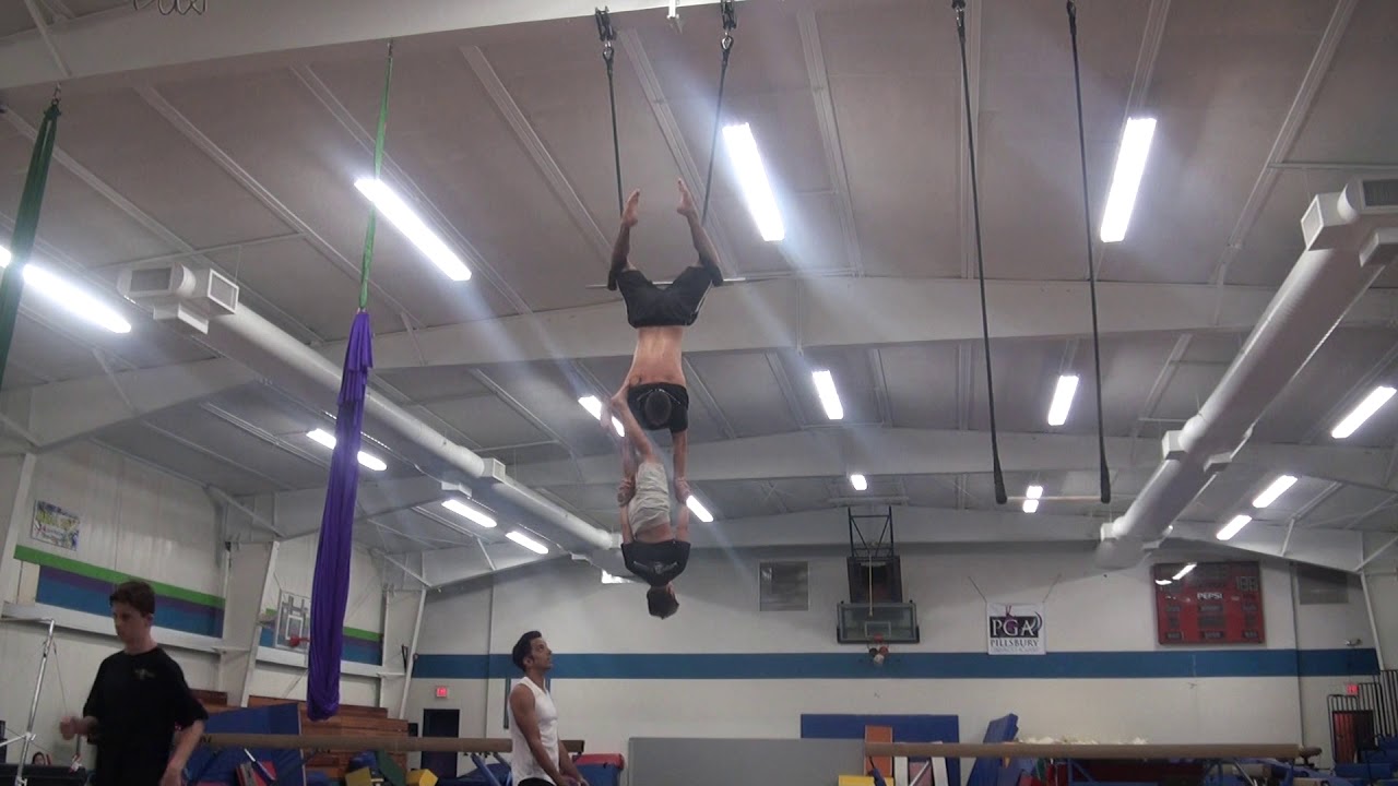 2017 Session 2  Static Trapeze Pedro and Dawson
