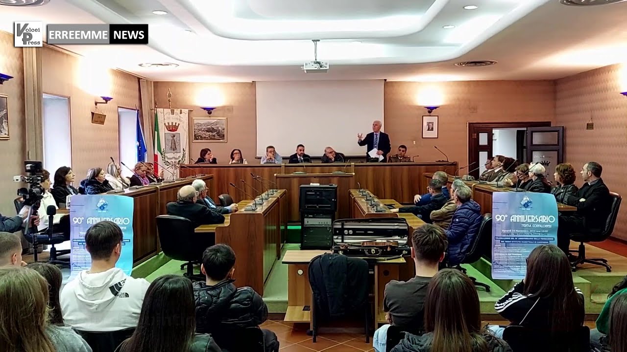 𝗔 𝗖𝗮𝗺𝗽𝗮𝗴𝗻𝗮, 𝗰𝗲𝗿𝗶𝗺𝗼𝗻𝗶𝗮 𝗻𝗲𝗹 𝗣𝗮𝗹𝗮𝘇𝘇𝗼 𝗱𝗶 𝗖𝗶𝘁𝘁𝗮̀ 𝗽𝗲𝗿 𝗶𝗹 𝟵𝟬° 𝗮𝗻𝗻𝗶𝘃𝗲𝗿𝘀𝗮𝗿𝗶𝗼 𝗱𝗲𝗹𝗹'𝗜𝘀𝘁𝗶𝘁𝘂𝘁𝗼 
