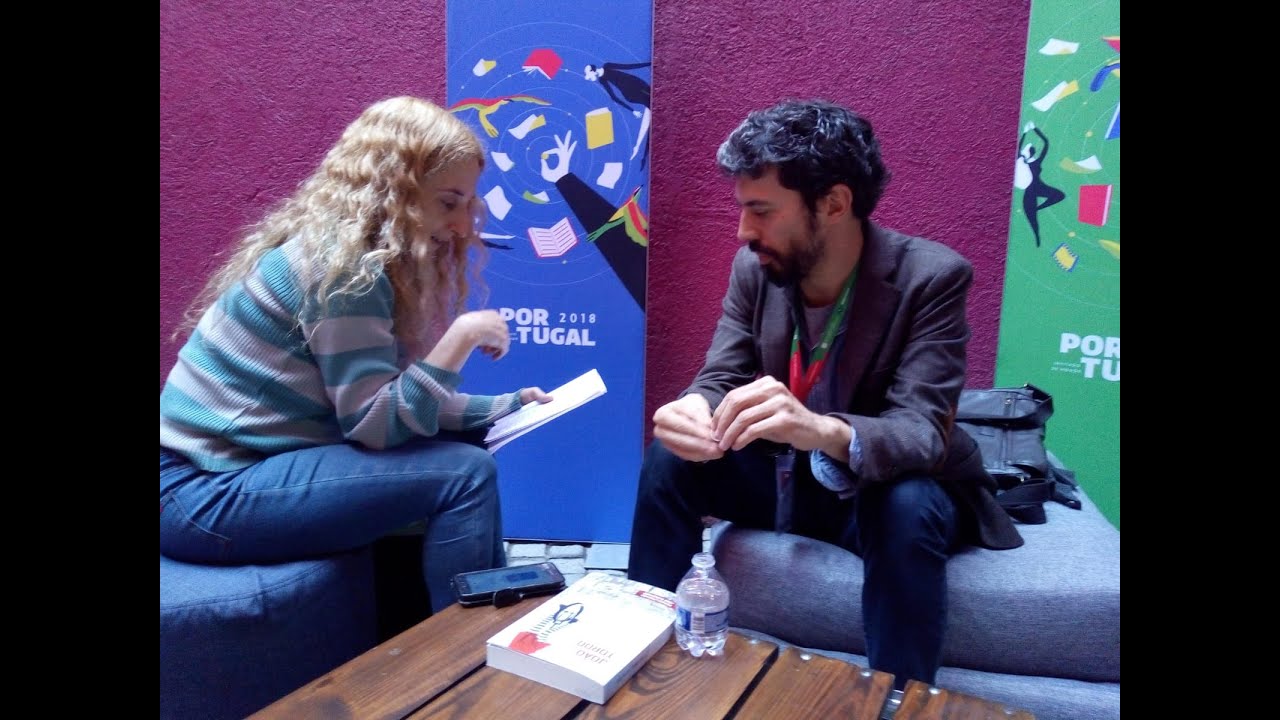 Entrevista de Silvina Friera para @pagina12  a João Tordo, el 02-12-2018 en la@FILGuadalajara