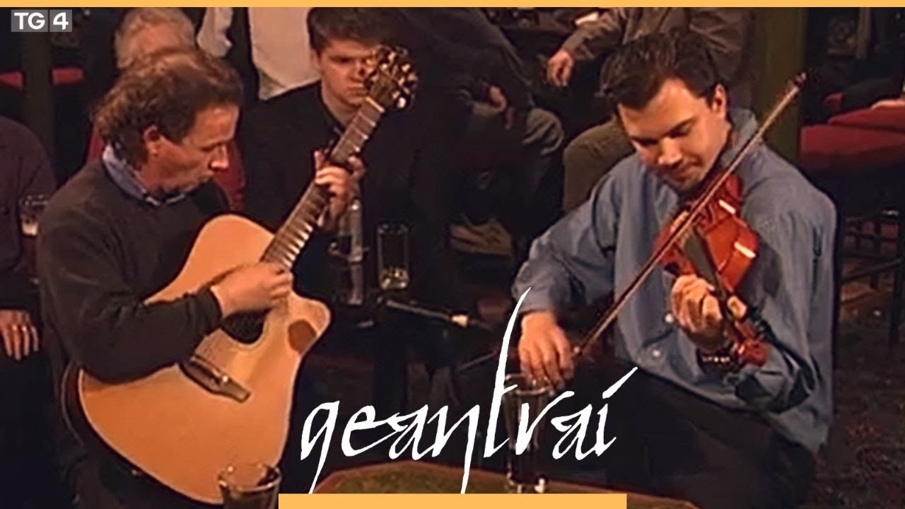 Lamond Gillespie & Paddy Gallagher | Tigh O'Rourke, Páirc Kilburn, Londain |Geantraí 2002 | TG4