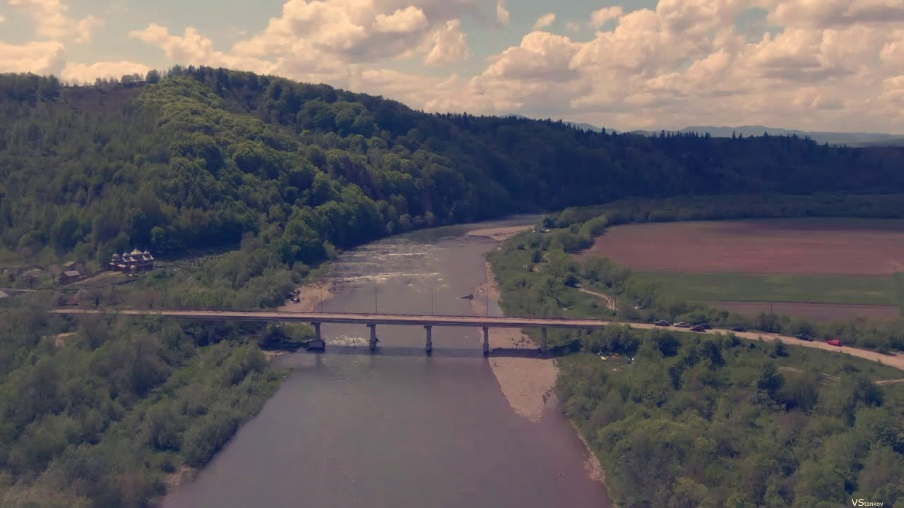 Міст через річку Опір
