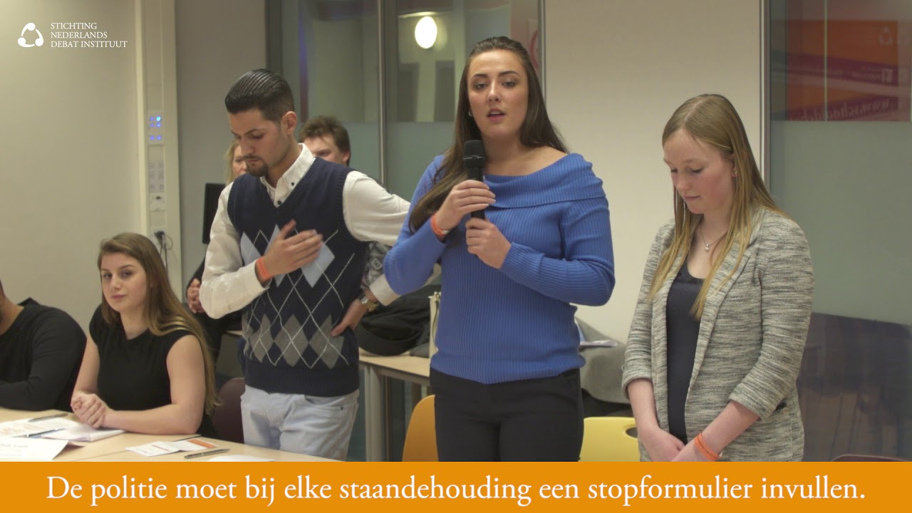 DEBAT | NK Debatteren mbo | Invullen stopformulier door politie (2017)