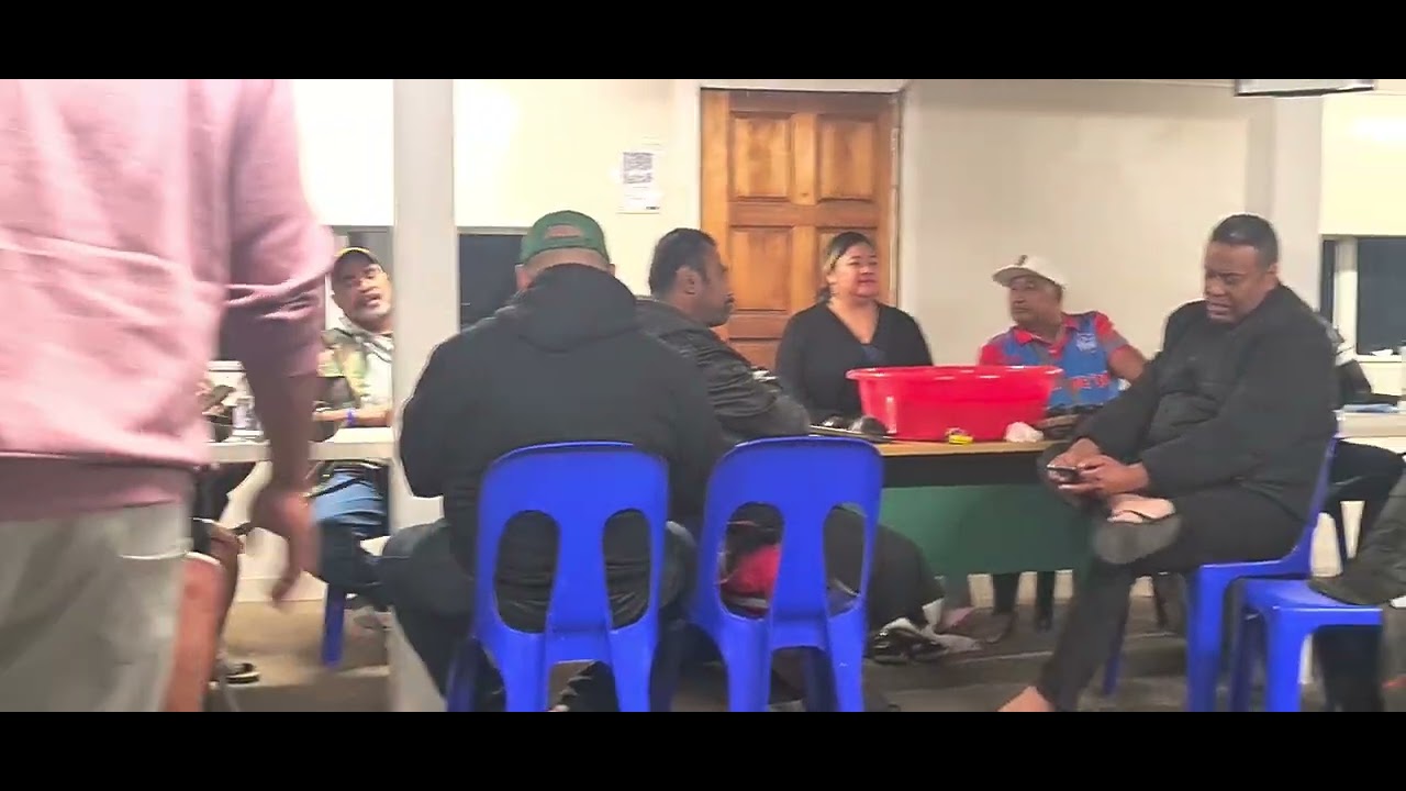 Sosaieti. Fofo'anga South Auckland NZ