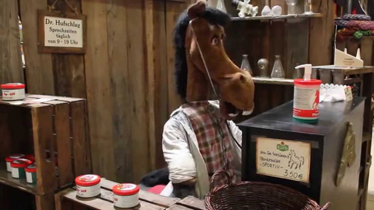 Karls Erlebnis-Dorf Zirkow / Rügen - singendes Pferd "Pferdesalbe"