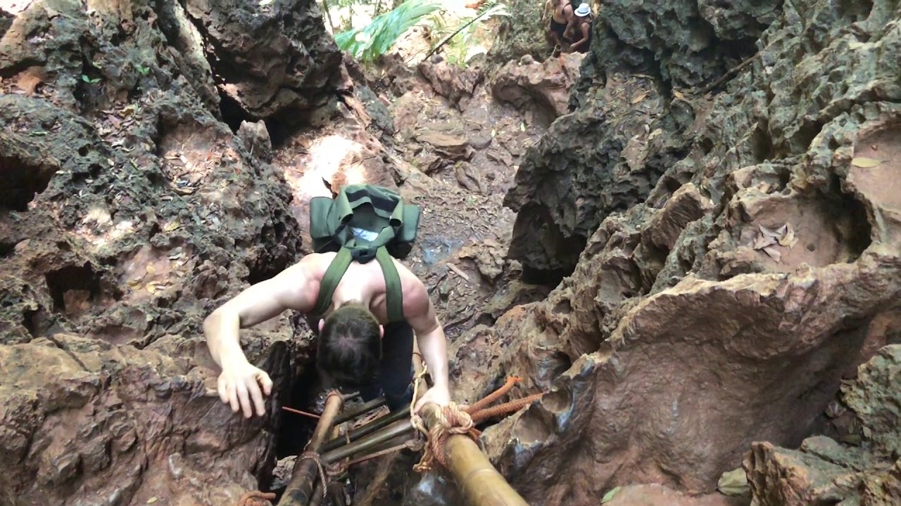 Hiking to THE SECRET LAGOON - Railey Beach