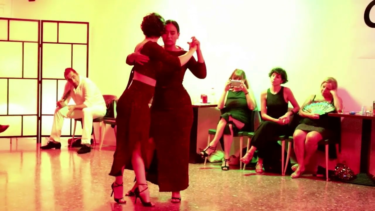 Corina Herrera e Inés Muzzopappa - Vieja Luna - Orquesta Carlos Di Sarli