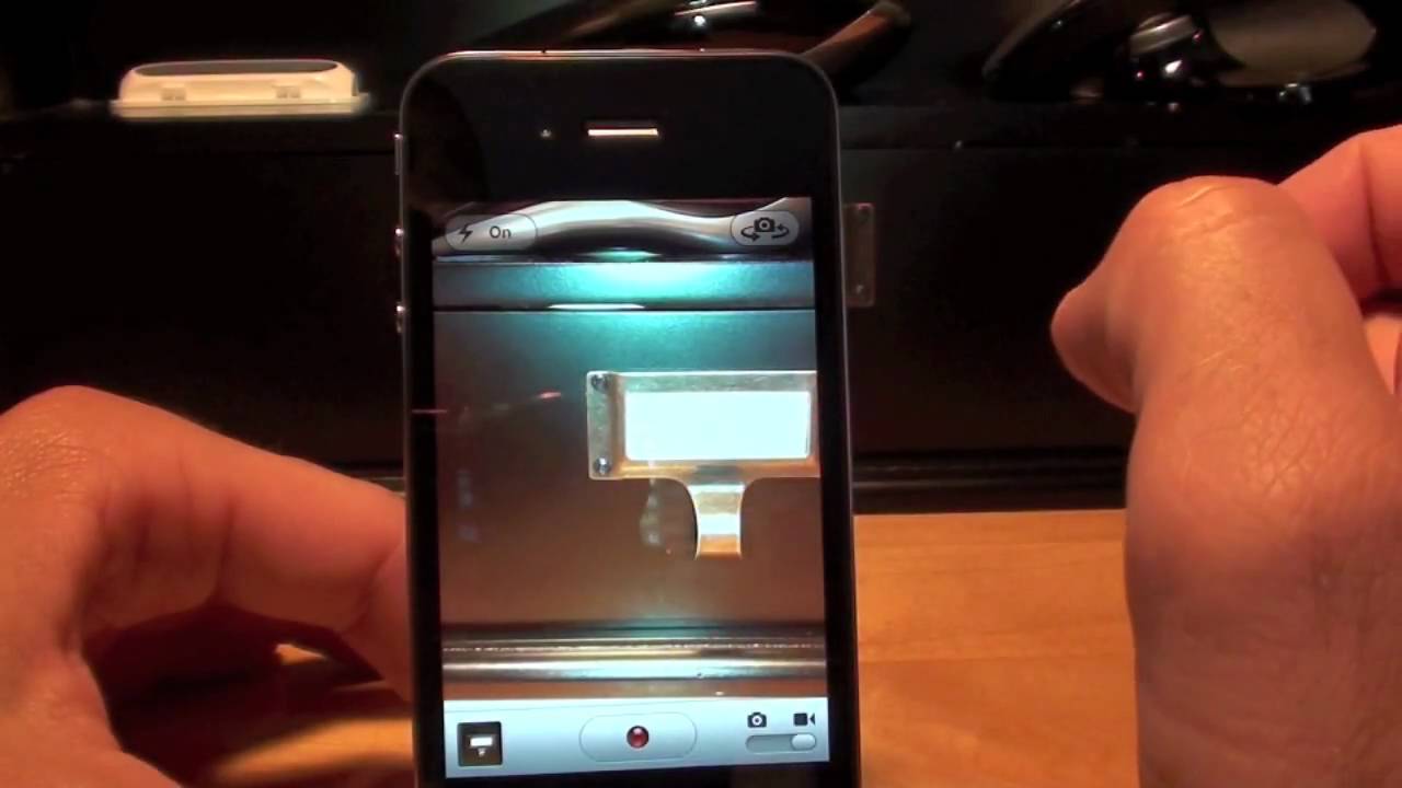 Apple iPhone 4: Cameras and LED Flash Walkthrough