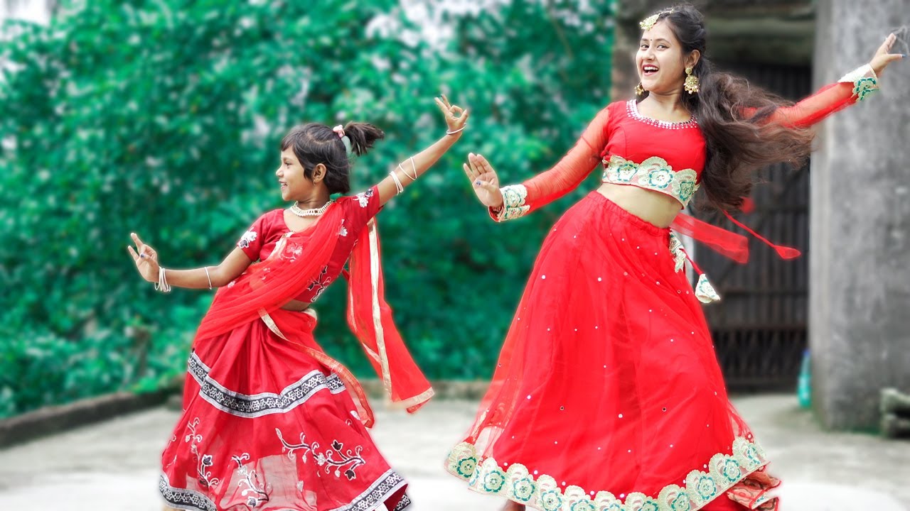 Jhumur Jhumur Nupur Baje danc