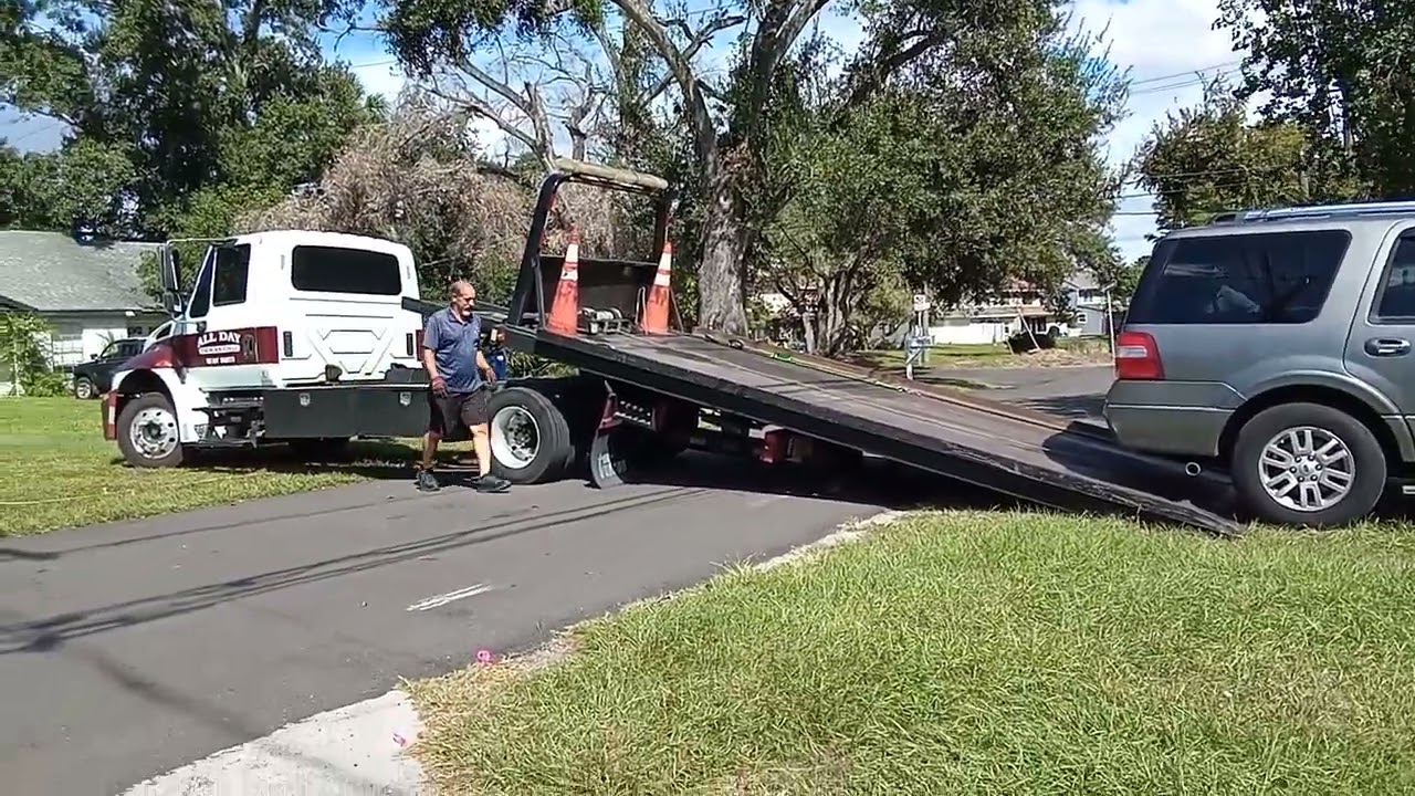 A really cool video about a truck and my dad's car