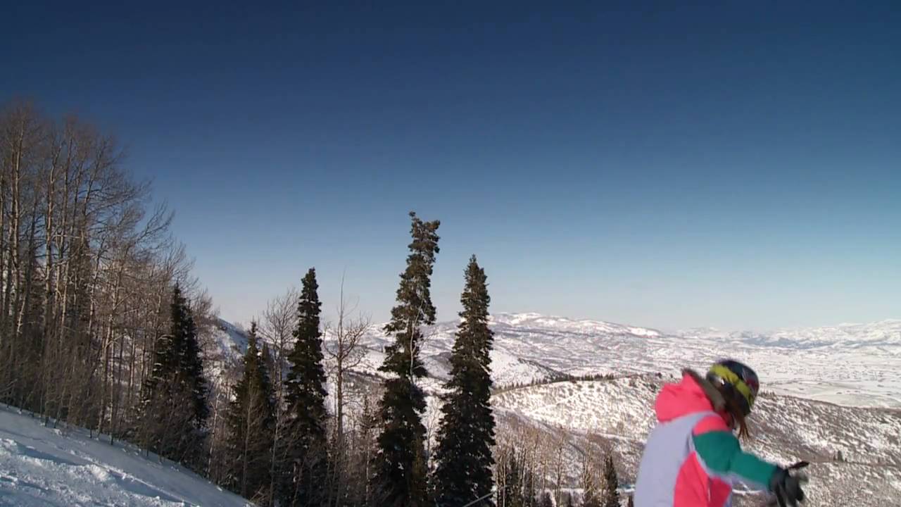Grete Eliassen sets women's world record ski jump at 31ft