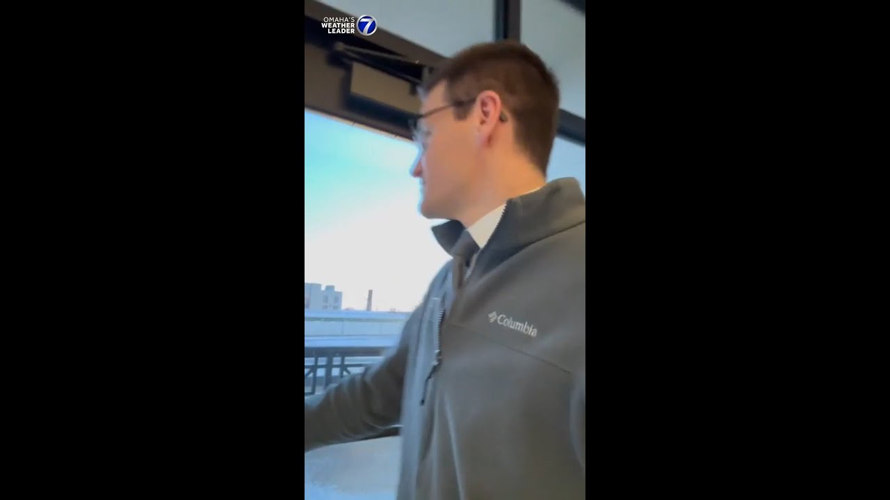 Omaha weather: Bitterly cold, windy start Monday