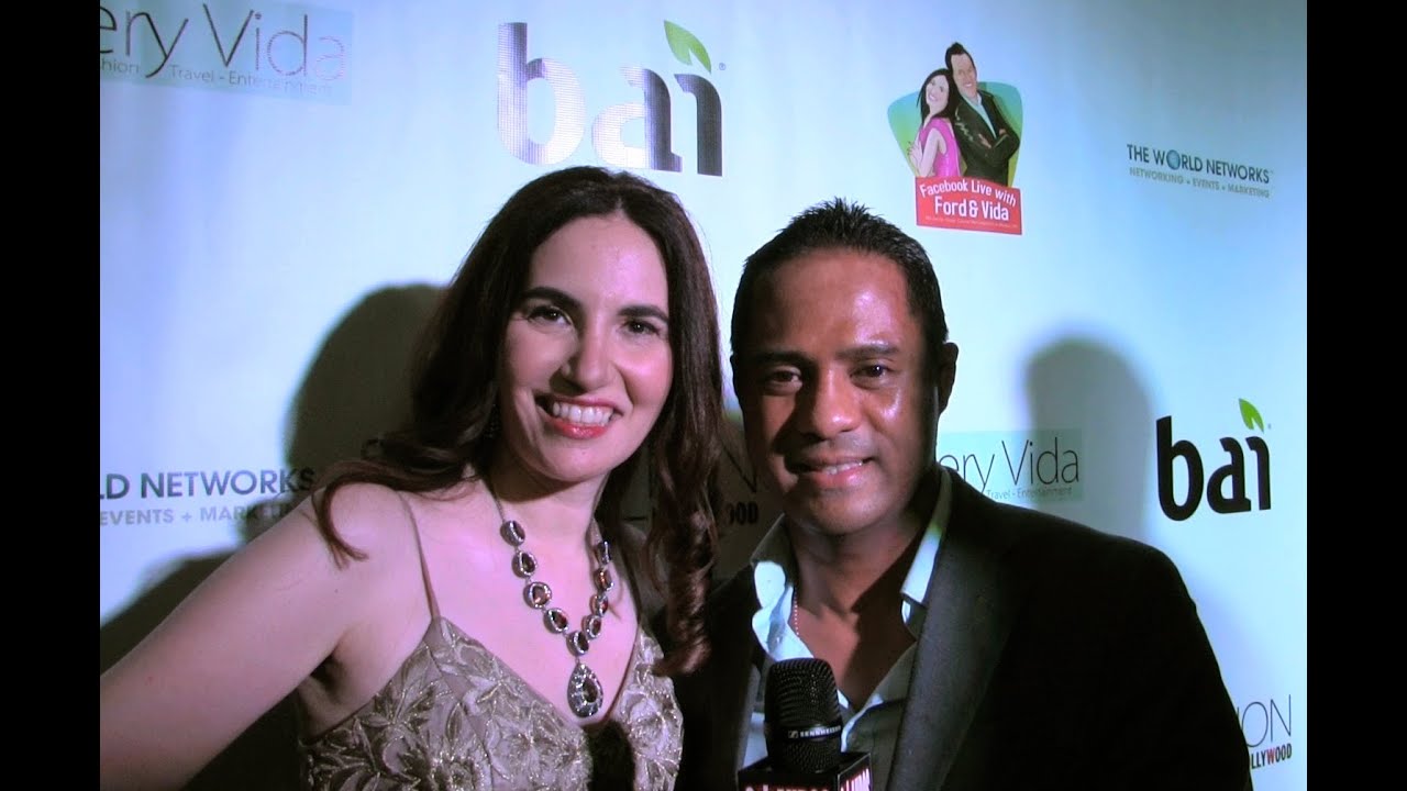 VIDA GHAFFARI w/ TYRONE TANN -  