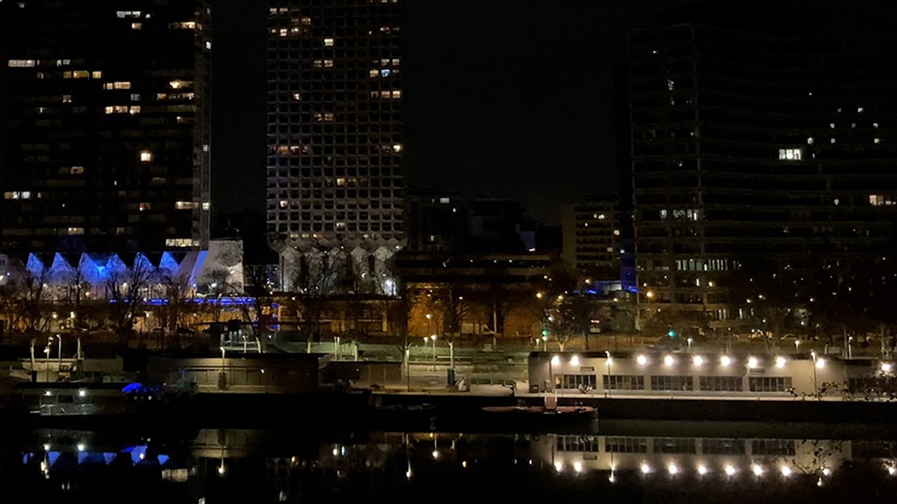Paris - Full Moon on the Seine - Night Ambience 4K Film