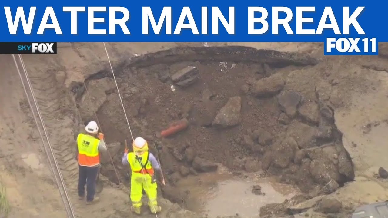 Sinkhole forms in Los Angeles after water main break | FOX 11 LA