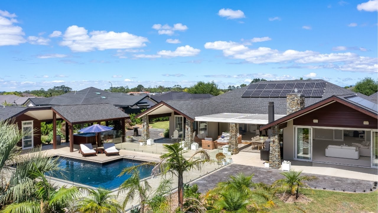8 Jelas Drive, Riverhead
