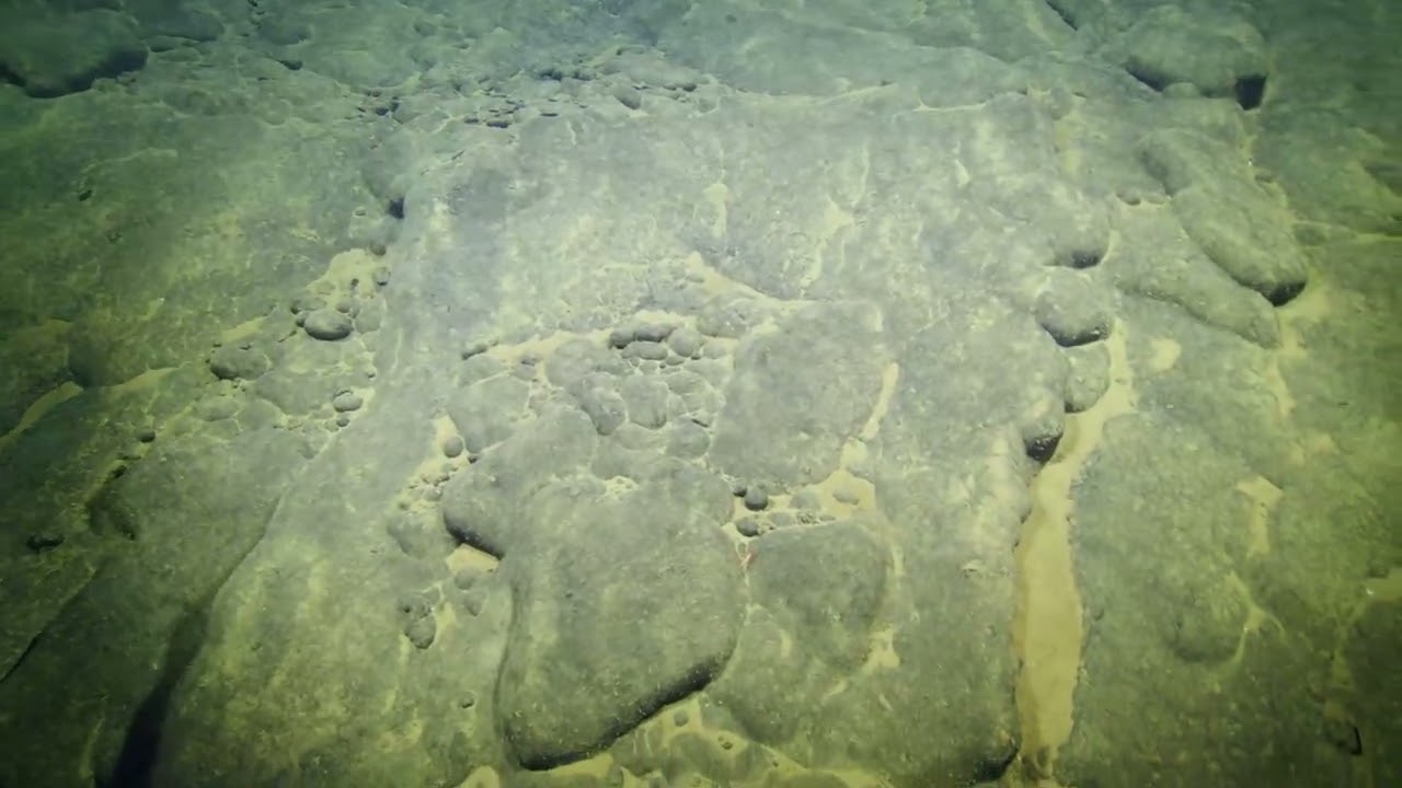 NA176_L1009_6of17_20251015T021243Z