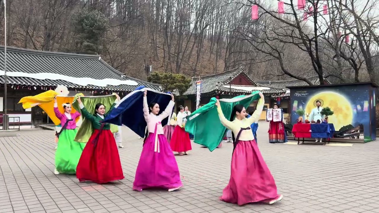 한국 민속촌 퍼레이드