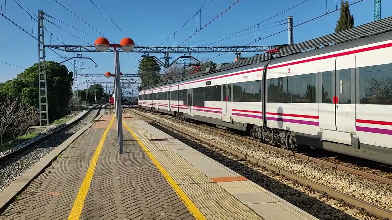 Renfe Cercan&iacute;as Madrid L&iacute;nea C10 Torrelodones Ser&iacute;e Civia, Regional Expres Destino Salamanca