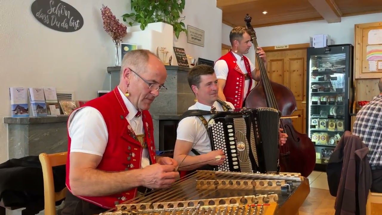 Trio Hersche spielt im Berggasthaus Nestel Ebnat-Kappel auf - im schönen Toggenburg