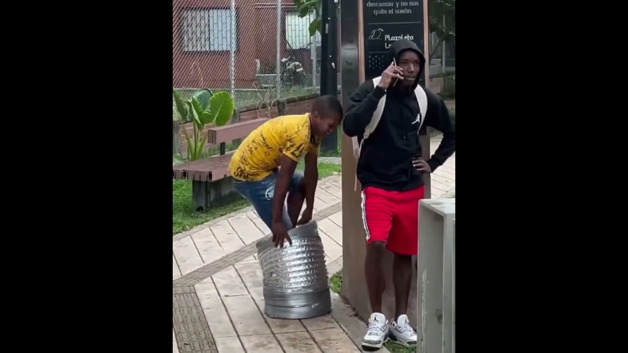 El túnel divertido #humor #funny #comedia #memes #comedia #comedy #africa #reels 