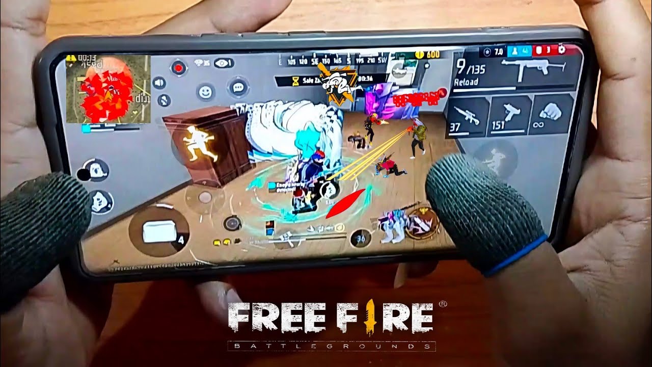 HANDCAM 🎯 Free Fire Solo Vs Squad 📱 woodpecker only Headshot 