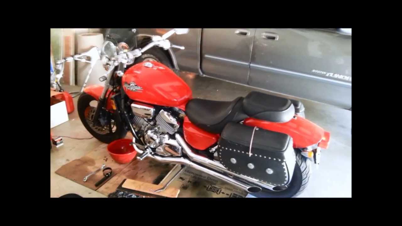 How to: Change oil on your motorcycle