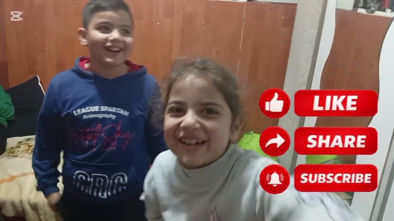 اليوم جيناكم تحدي جديد معنا ضيف هو محمد لا تنسوا تشوفوا الفيديو للاخر وتحط لايك واشتراك 