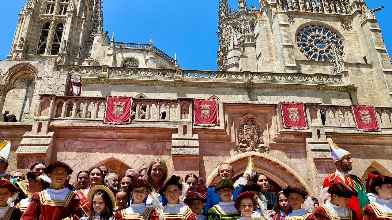 Fiestas San Pedro y San Pablo 2023! Hoy Himno Burgos Plaza Catedral muy emocionante. Felices Fiestas