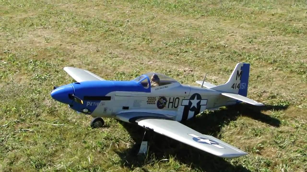 Blue Nose P-51 with Saito FG-20 Maiden Flight