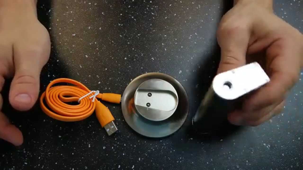 Pegasus Vape Mod and Charging Dock by Aspire.