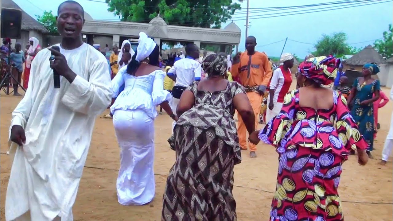 Abba Mbéré & DJAMILATOU OUMAR_Duniya_Sey_Muya Wonda